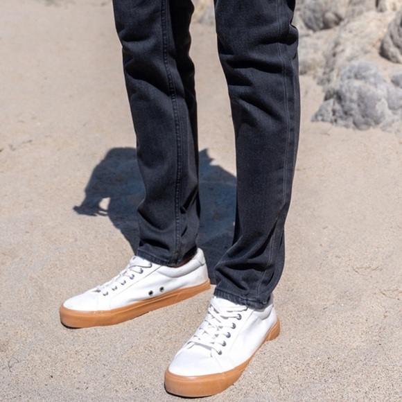 bowery canvas sneaker